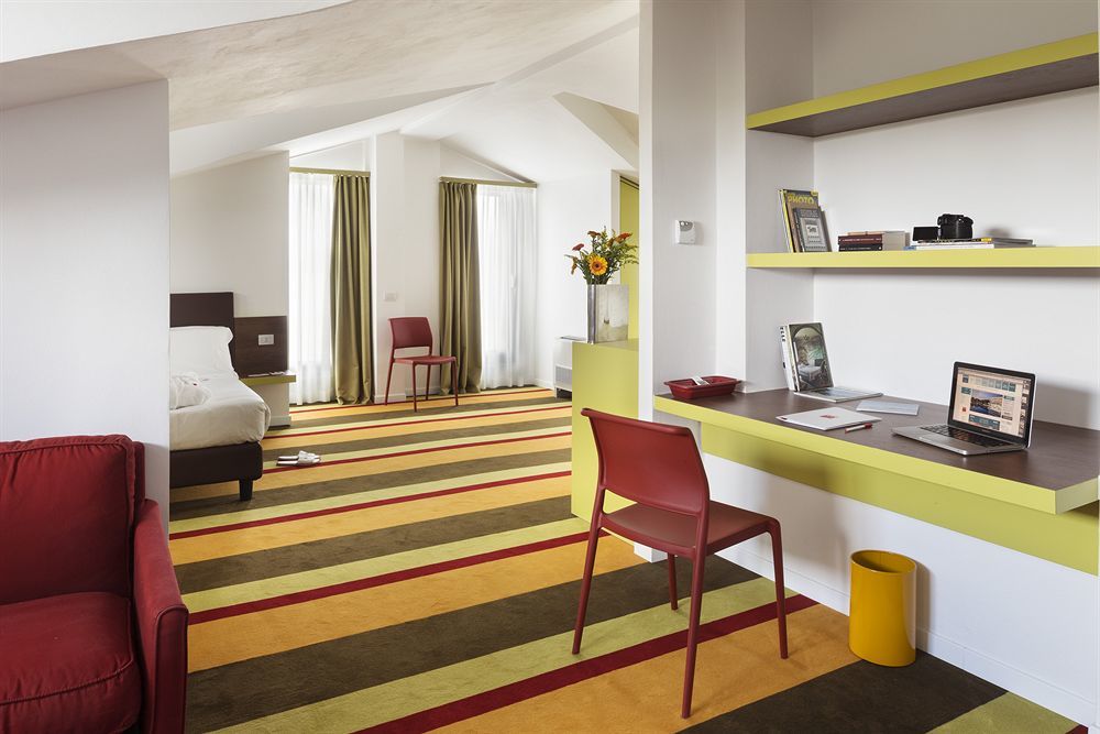 Unaway Hotel ファブロ エクステリア 写真
