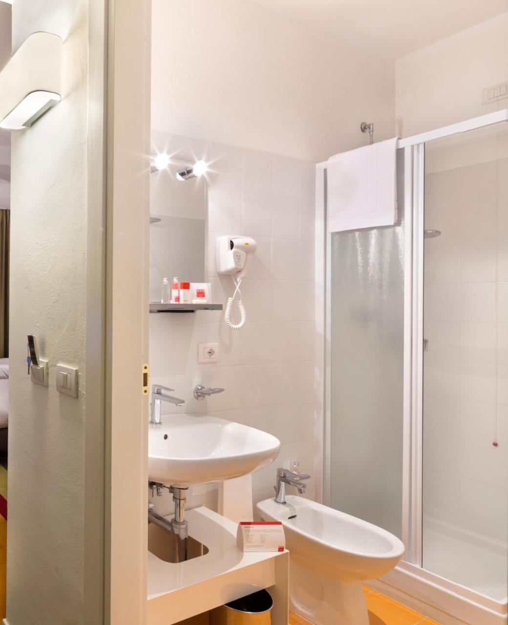 Unaway Hotel ファブロ エクステリア 写真