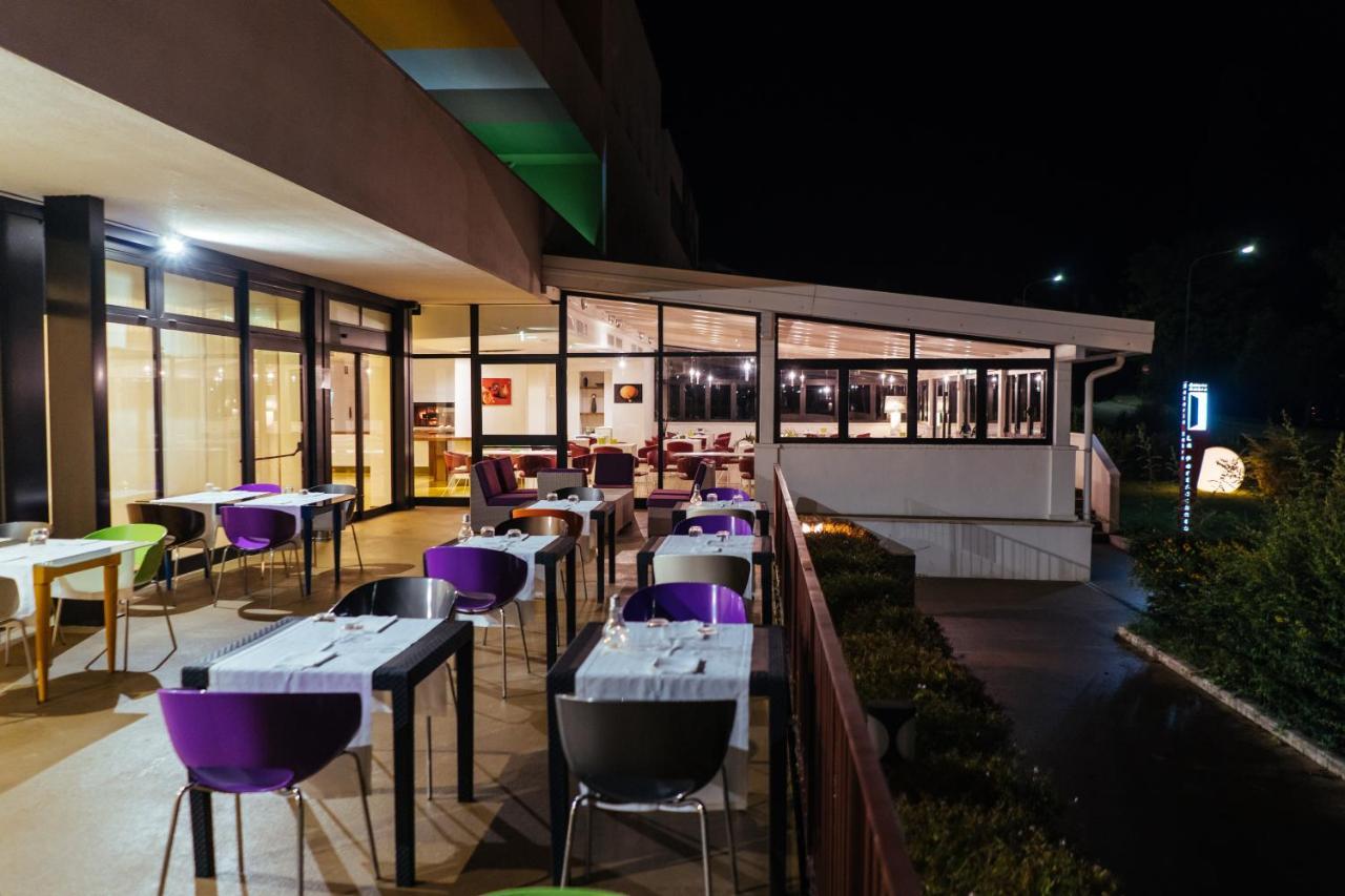 Unaway Hotel ファブロ エクステリア 写真