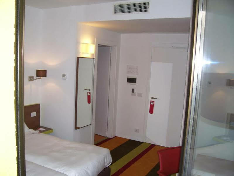 Unaway Hotel ファブロ エクステリア 写真